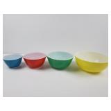 4 Pyrex Nesting Bowls