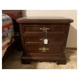 3-drawer night stand