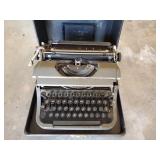 Vintage Underwood Typewriter