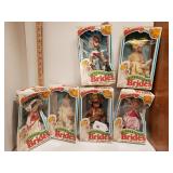 6 International Dolls 6 International Dolls