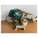 Makita 10'Compound Saw Makita 10'Compound Saw