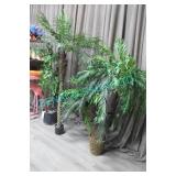 LOT, 3 ARTIFICIAL TROPICAL TREES