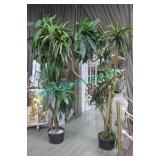 LOT, 2 ASST ARTIFICIAL TROPICAL TREES