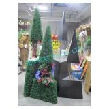 LOT, 4 PCS, PYRAMID TREE DISPLAYS