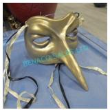 LOT, 18 PCS CERAMIC MASQUERADE MASKS