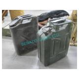 LOT, 2 FUEL TANK PROPS (19" TALL)