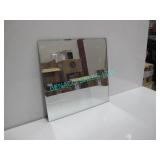 LOT, 33PCS, 13" x 13" SQUARE MIRROR PLATES