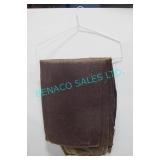 LOT, 9PCS GOLD/PURPLE CRINGLE 90"x156" LINENS
