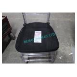 LOT,APRX 190PCS SOFT PADDED SEATS W/ VELCRO STRAPS