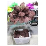 LOT, 1 BIN BROWN FEATHERS (450 PCS)