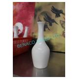 LOT, 20 PCS, 7"H "CAPITAL" VASES