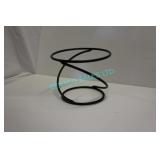 LOT, 10X 7"H x 9"D METAL, PLATE/PIZZA STANDS