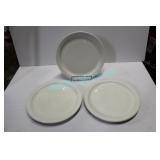 LOT, 40PCS ASST 9.5" WHITE PLATES