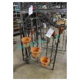 1X, IRON 3-POT HANGING FLORAL DISPLAY