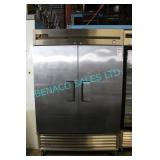 1X, TRUE T-49F S/S 2DR FREEZER