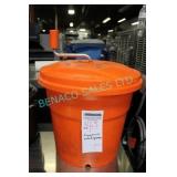 1 COMMERCIAL SALAD SPINNER
