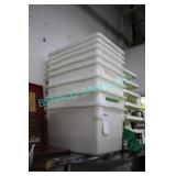 LOT, 8X INGREDIENT BINS W/ 1 LID