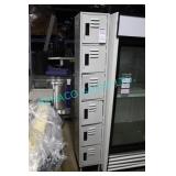 1X, 6 DR GREY LOCKER