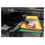 LOT, 3X CUT BOARDS, 6X APRONS + 10X PLACEMATS