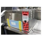 1X, QUIK N CRISPY GREASELESS FRYER (NEW)