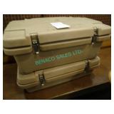 LOT, 2X CAMBRO INSULATED TOTES