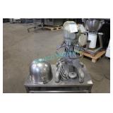 1X, HOBART 20 QT MIXER W/ BOWL, GUARD, + 2 ATT.