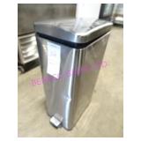 1X, 28"T S/S FOOT OPERATED GARBAGE CAN NOTES