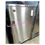 1X, 30"X58"T HATCH S/S 1 DR PORTA TRAY CABINET