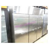 1X, 82.5"X81.5"T NORLAKE 3DR S/S PORTA COOLER NOTE