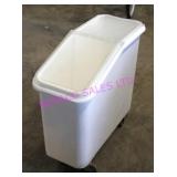 1X, CAMBRO 21GAL PORTA INGREDIENT BIN