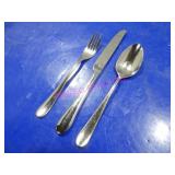 LOT, 1 CUTLERY TRAY (122PC) ASST MATCHING CUTLERY