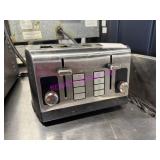 1X,  VILLA 4 SLOT TOASTER