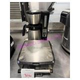 LOT, COFFEE MACH. & WAFFLE MAKER