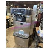 1X, 2015 TAYLOR C723-33 ICE CREAM MACHINE