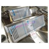 LOT, 2PC ASST SIZE S/S DRIP TRAYS