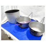 LOT, 4PCS ASST SIZE STOCK POTS  NOTES!