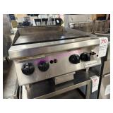 1X, GARLAND GTGG24 24" NAT GAS GRIDDLE