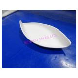 LOT, 25PCS 11" OVAL MELAMINE DISHES