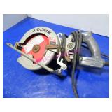 1X, SKILSAW SHD77 7.25" WORM DRIVE CIRCULAR SAW