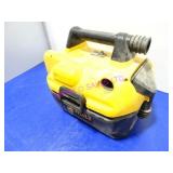 1X, DEWALT DCV580H WET/DRY VACUUM  NOTES