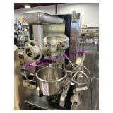 1X, SINMAG SM200 20QT MIXER W/ 3 ATT.