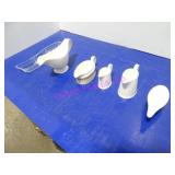 LOT, 33PCS ASST V&B SAUCE, CUPS, BOATS, PLATTERS