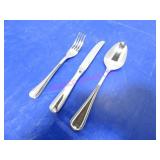 LOT, 1 CUTLERY TRAY & SIDE BOX ASST CUTLERY NOTES