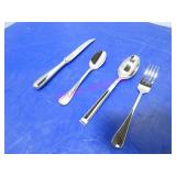 LOT, 1 CUTLERY TRAY (281PC) ASST S/S CUTLERY NOTE