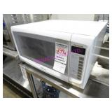 1X, PANASONIC NN-S763WF T/T DOMESTIC MICROWAVE