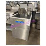 1X, PITCO 65C+ 65LB FRYER - NAT GAS