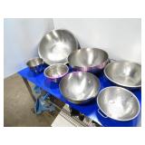 LOT, 13PC, 11 ASST SIZE MIX BOWLS & 2 COLLANDERS