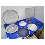 LOT, 75PCS ASST SIZE PIZZA SCREENS AND PANS