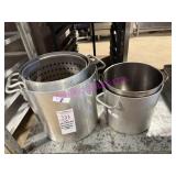 LOT, 5 PC , 4 ASST STOCK POTS & STRAINER INSERT