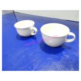 LOT, NEW 4BOX(50PC) V&B ASST SIZE MUGS